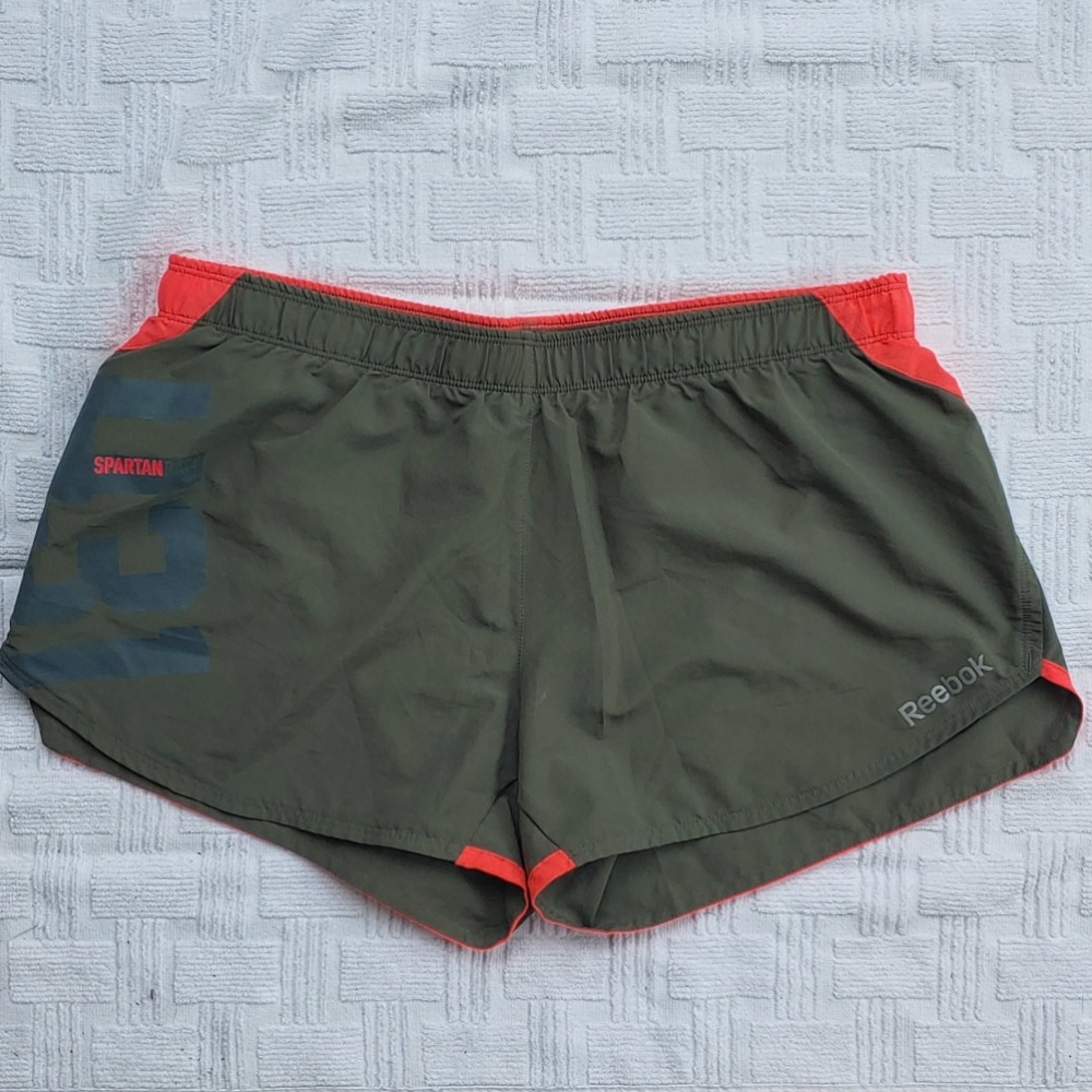 EUC Reebok running shorts size medium